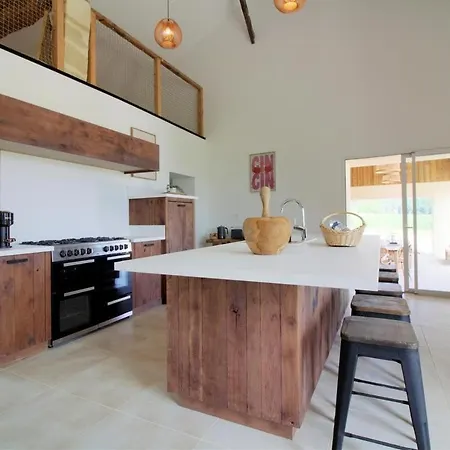 Rg Дом отдыха *